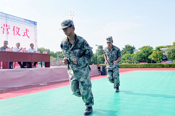 广州万通2022秋季新生军训正式开营