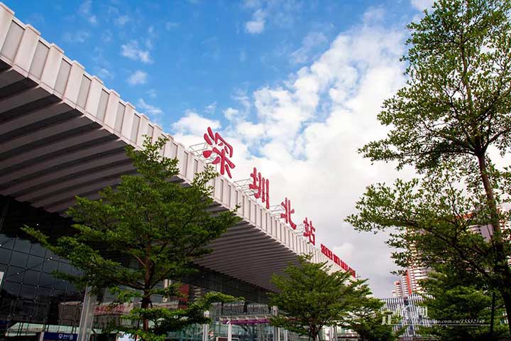 万通城轨学子赴深圳北站参观学习